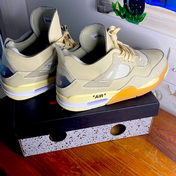 Off-White Jordan 4’s